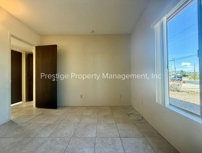 Building Photo - 2618 S Camino Seco