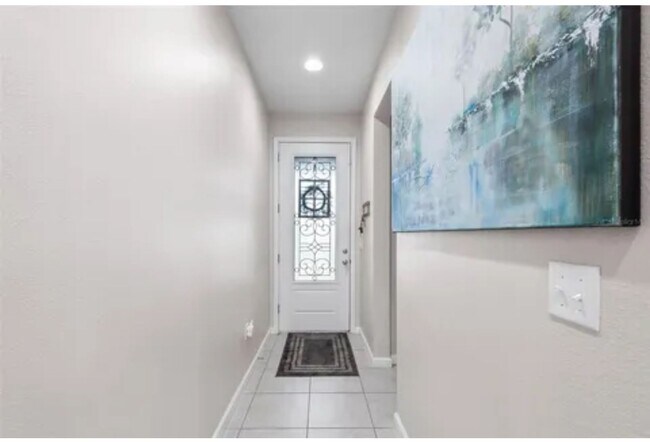 Building Photo - Four bedroom Two bath - Winter Haven