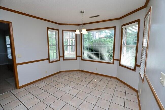 Building Photo - 1450 Morris Way Dr