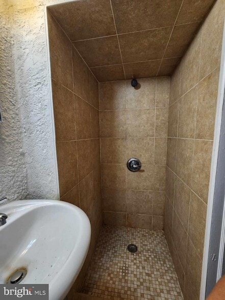 Building Photo - 4522 Springfield Ave