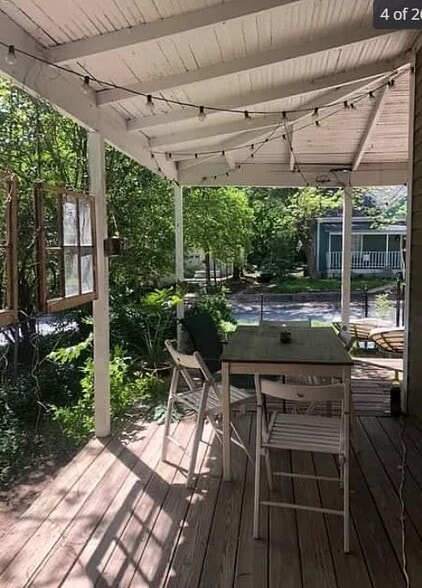 Building Photo - 860 N Chase St