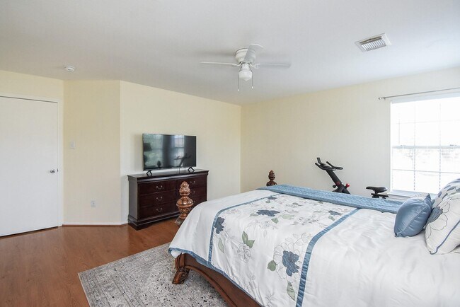 Building Photo - 9506 Tree Sparrow Ln