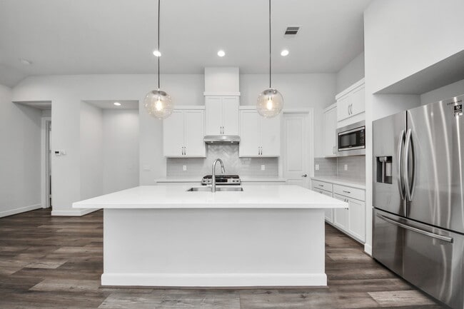 Building Photo - 9577 Neuens Rd