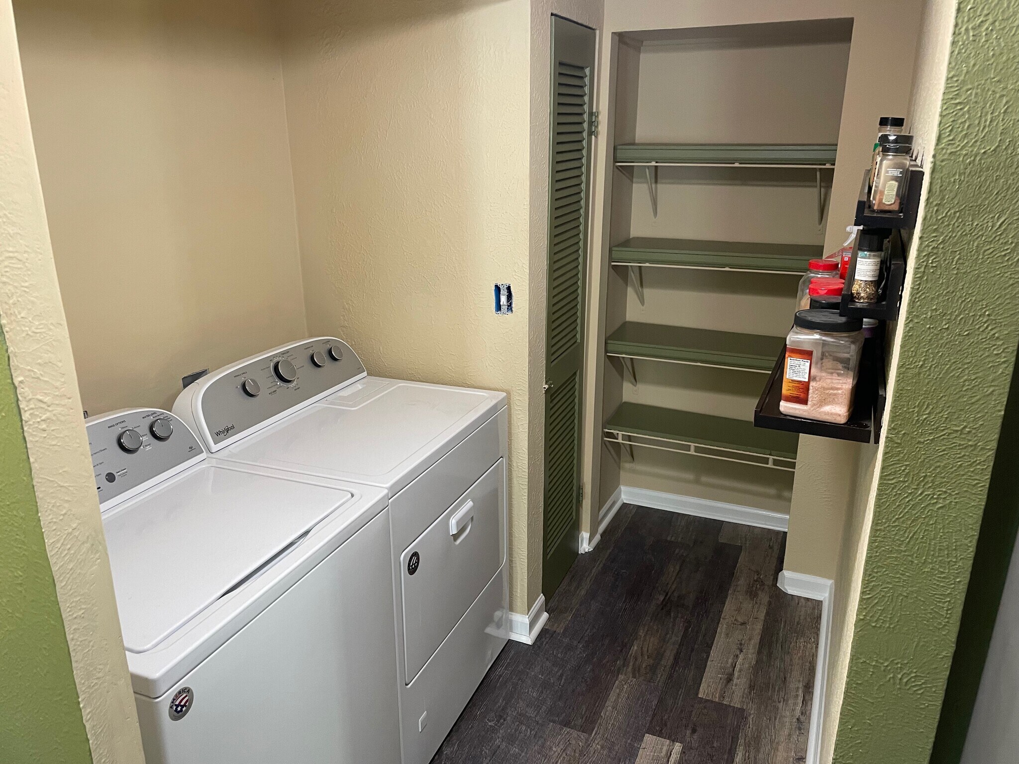 Building Photo - 1991 Glen Garry Dr