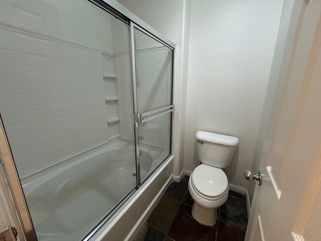 Building Photo - SOUTHWEST LAS VEGAS PROEPRTY WITH 3 BED, 3...
