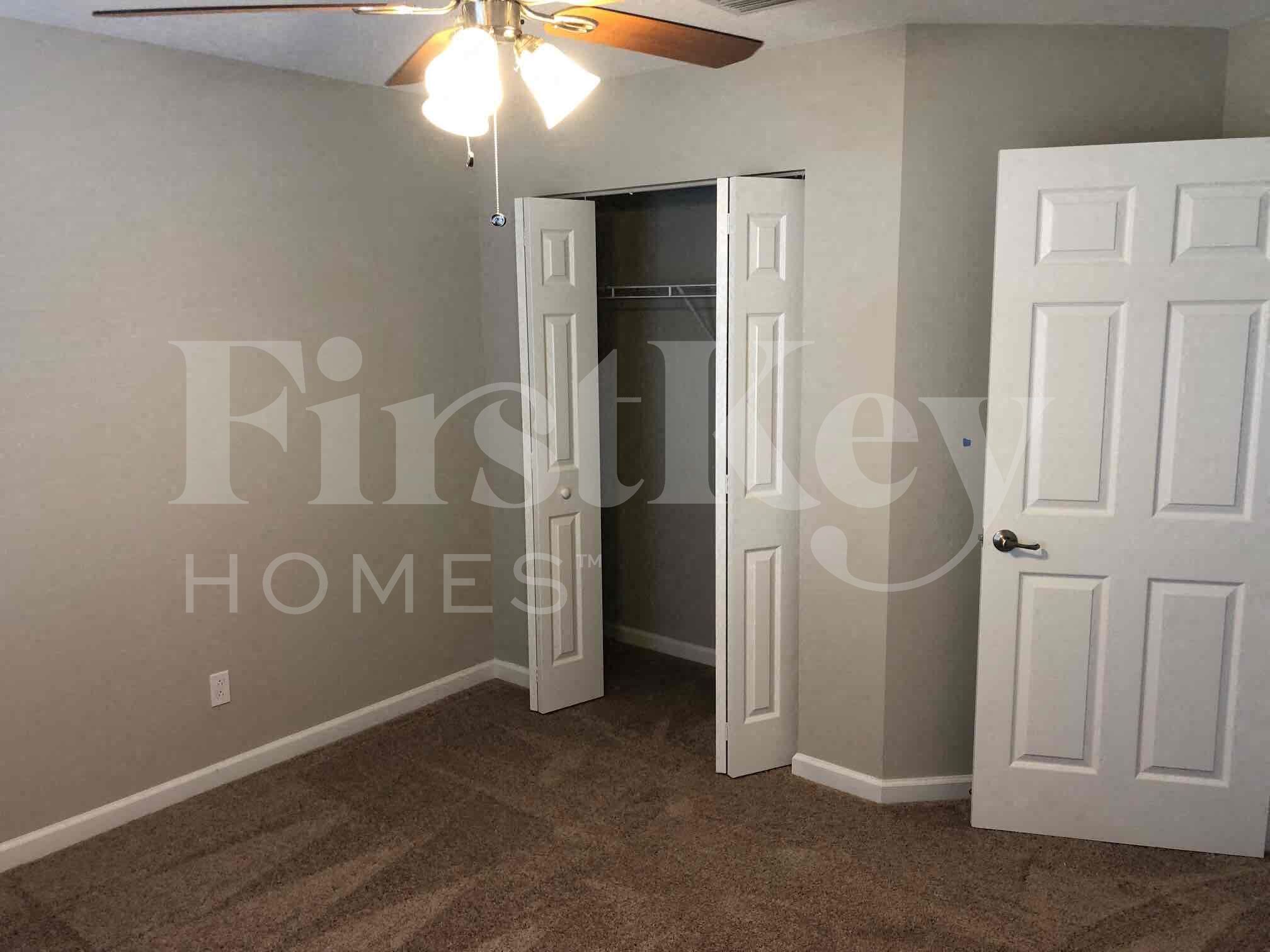 Building Photo - 1773 SW Cannon Ave