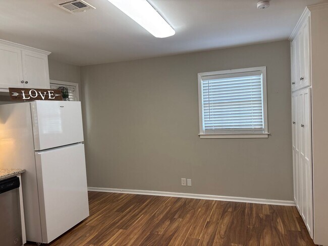 Building Photo - Great Home!