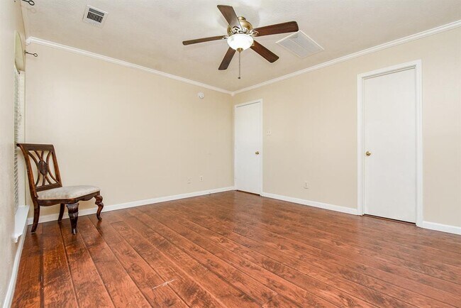 Building Photo - 11102 Kentington Oak Dr