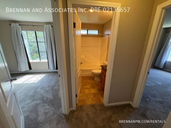 Building Photo - 12580 Carmel Creek Rd