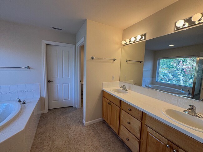 Building Photo - 3621 156th Pl SE