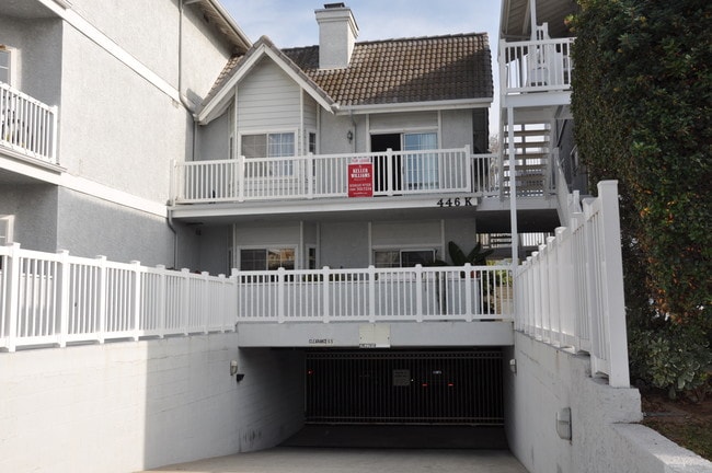 Building Photo - 446 Monterey Blvd