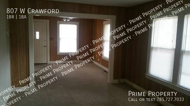 Building Photo - 807 W Crawford-
