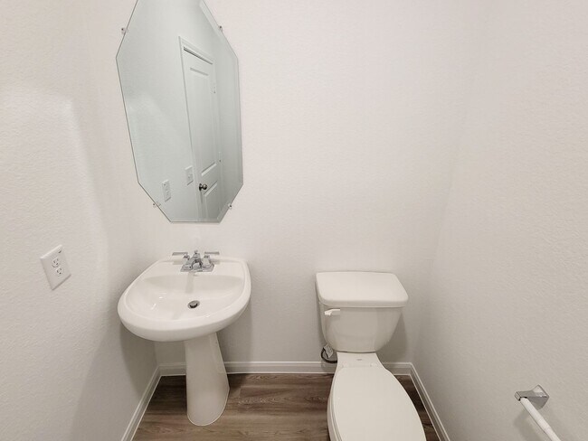 Building Photo - Beautiful brand-new construction with exceptional lake view in a new master planned community in ...