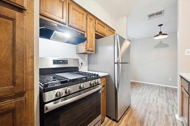 Building Photo - 12817 Hymeadow Dr
