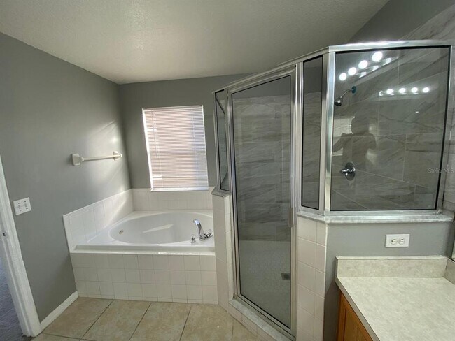 Building Photo - 606 Bluebill Ct