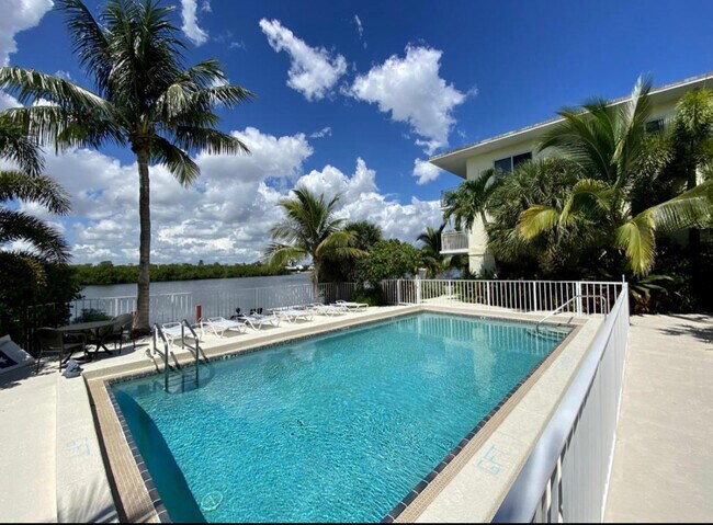 Pool overlooking the Intercoastal lagoon - 6520 N Ocean Blvd