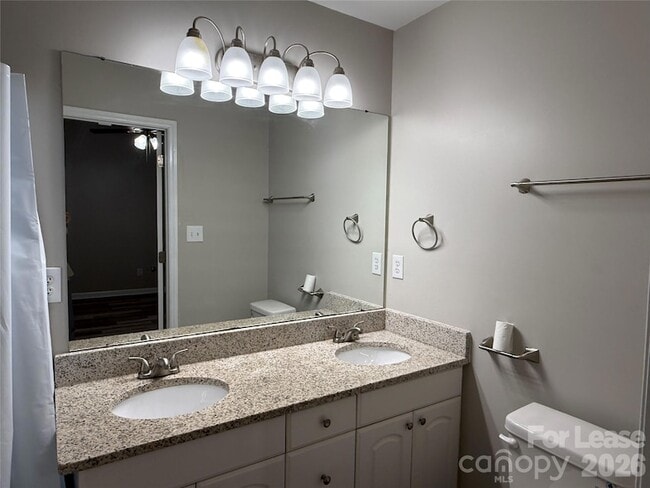 Building Photo - 6617 Cedar Cliff Dr