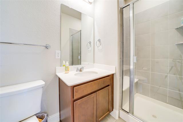 Building Photo - 707 Gatecrest Dr