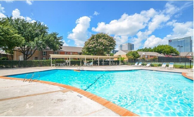Building Photo - 1573 W Sam Houston Pkwy S