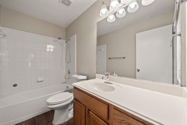 Building Photo - 4904 Gnarled Oak Cove