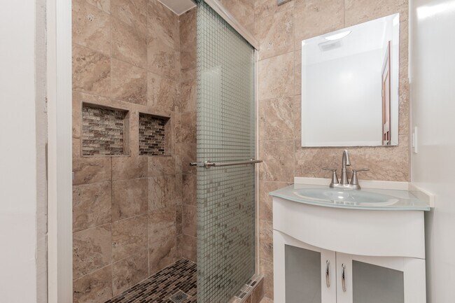 Bathroom 1 Main Level - 1529 S 9th St