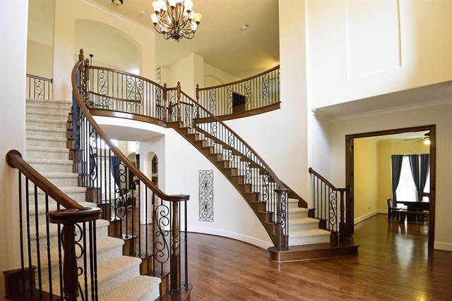 Building Photo - 7304 Meadow Glen Dr