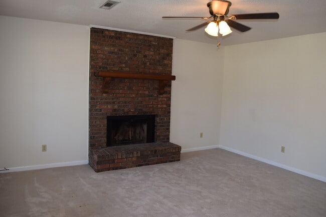 Building Photo - CHAPELWOOD SUBDIVISION!