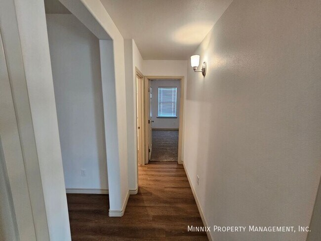Building Photo - 1320 Bajada St