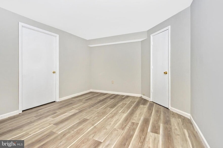 Building Photo - 7249 Mill Run Dr