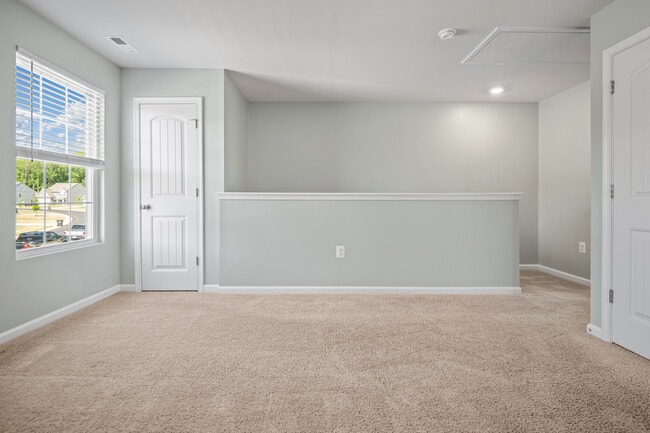 Building Photo - 2854 Meadowview Blvd