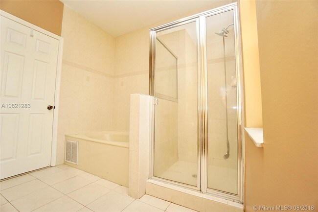 Building Photo - 13424 SW 122nd Ave