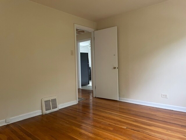 Building Photo - 4237 W Nelson St