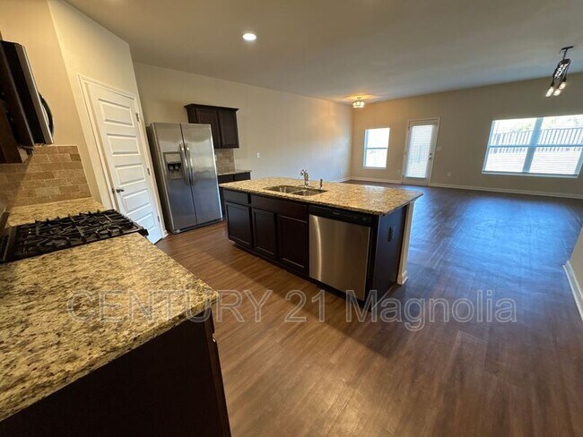 Building Photo - 3061 White Gate Lp