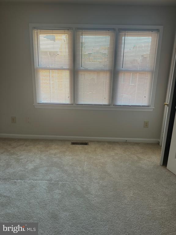 Building Photo - 560 Colecroft Ct