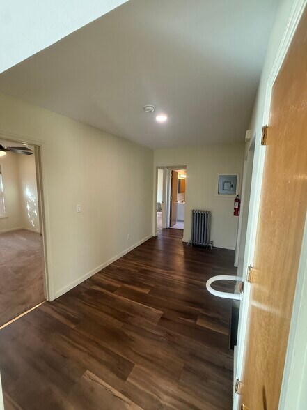 Dinning Room - 740 W Nyack Rd