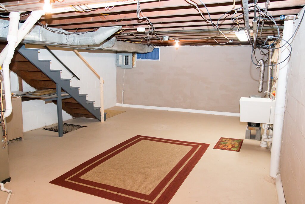 Building Photo - 54 Watkins Ln