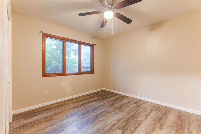 Building Photo - 5215 Kristen Ct