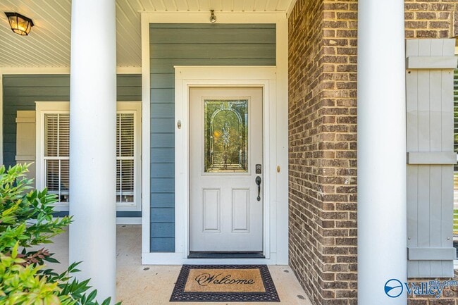 Building Photo - 111 Golden Rod Ln