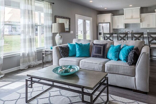 Building Photo - Gorgeous 4/3.5/3 Luxury Home