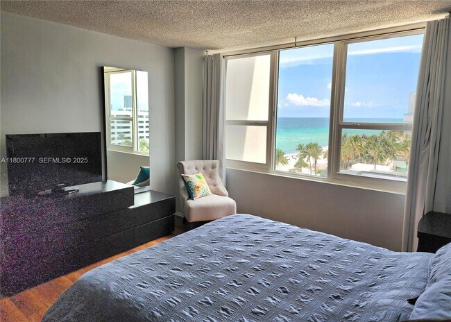 Building Photo - 3505 S Ocean Dr