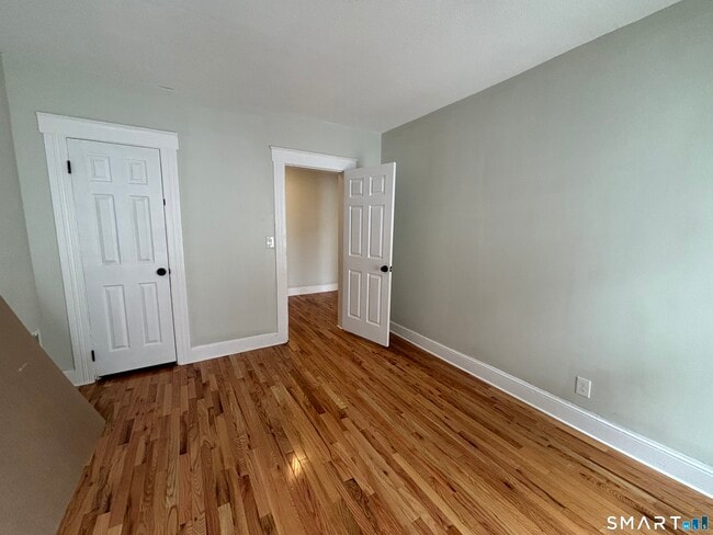 Building Photo - 241 Lewis St