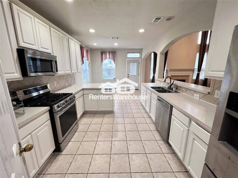 Building Photo - 5707 Windy Knoll Ln