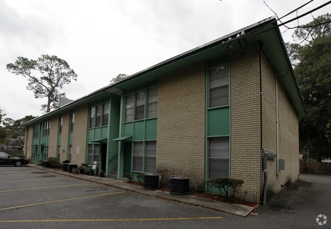 Exterior - 122 West