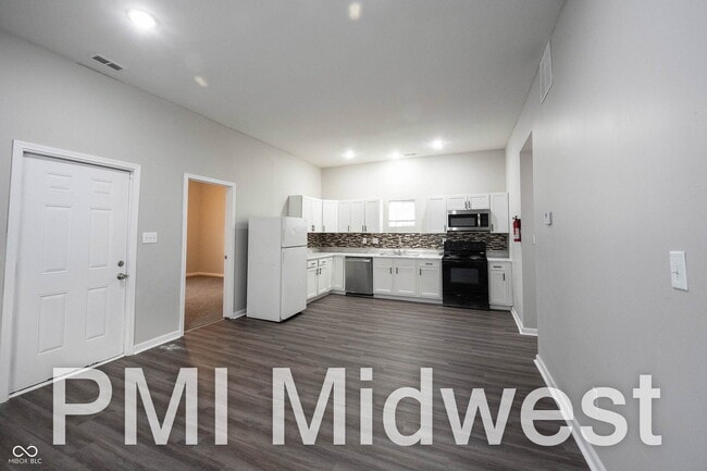 Building Photo - 925 N Sheffield Ave