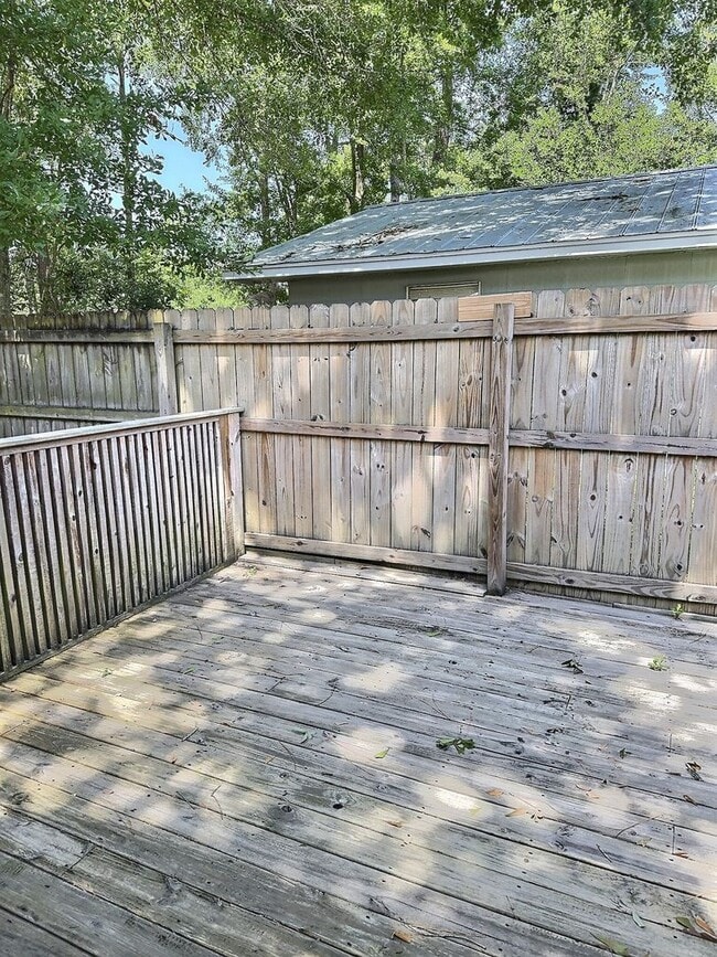 Building Photo - Charming 3-Bedroom, 2-Bathroom Home in Oce...