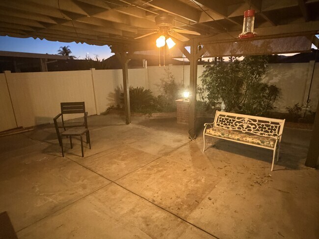 Building Photo - 28133 Vía Domador