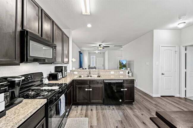 Building Photo - 4827 Purple Wisteria Ln