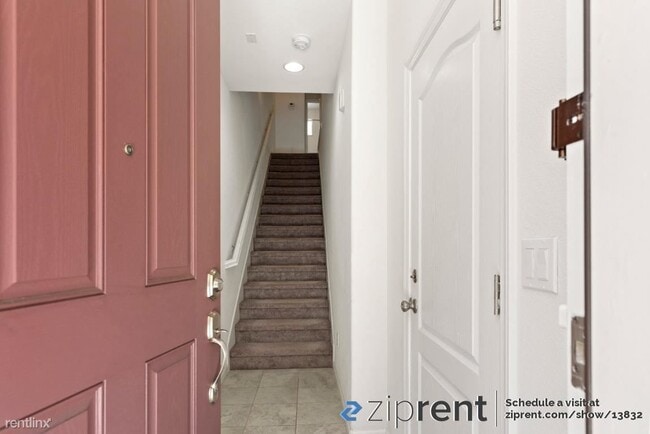 Building Photo - 3 br, 3 bath Condo - 311 Flinder Place, Sa...