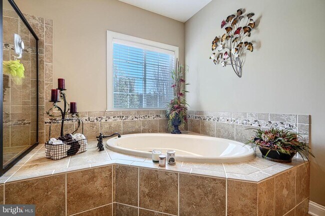 Building Photo - 1319 Martin Meadows Dr