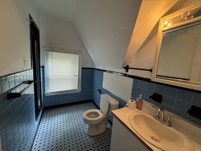 Building Photo - The Best Home in Brighton